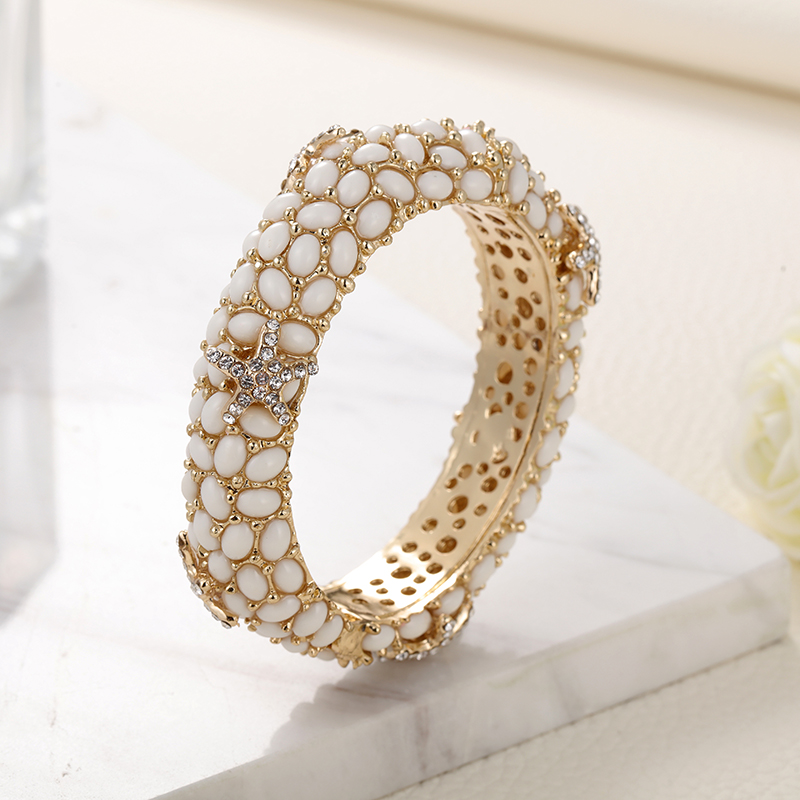 Sally's Paradise Christmas gif - Paradise Jewelry & Watches Llc Miami ulasan dan harga