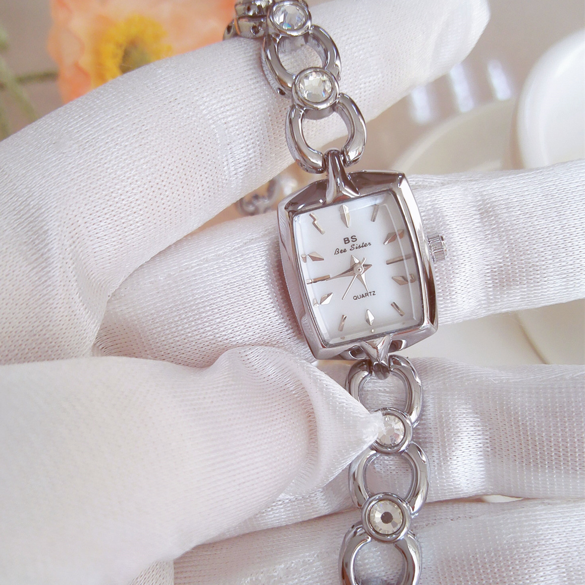 UTHAI Watch For Women Light Lu - Jewelry And Watches Luxury Brand ulasan dan harga